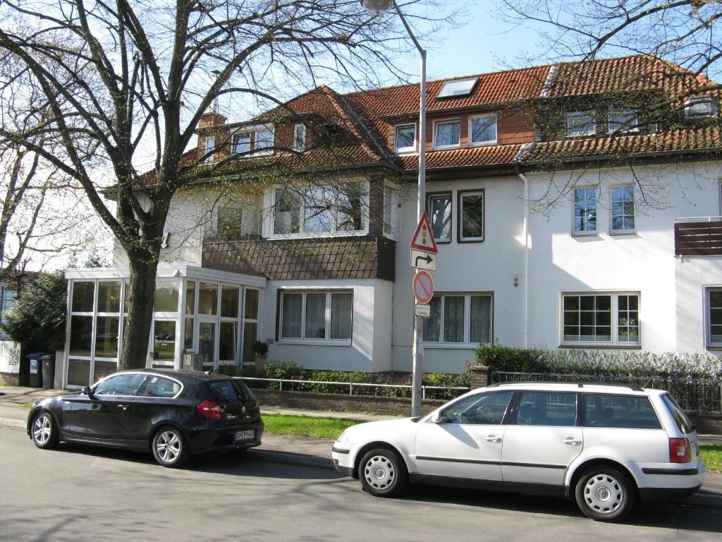 Hotel Eilenriede Хановер Екстериор снимка